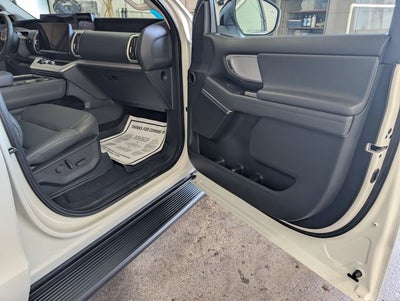 2027 Ford Expedition Active