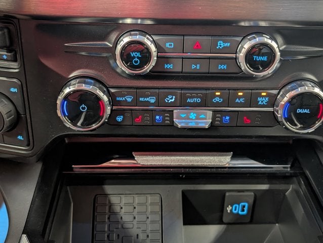 2025 Ford Super Duty F-250 SRW F-250® Lariat®