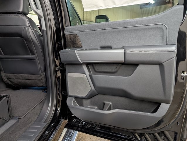 2026 Ford Super Duty F-350 SRW F-350® Lariat®