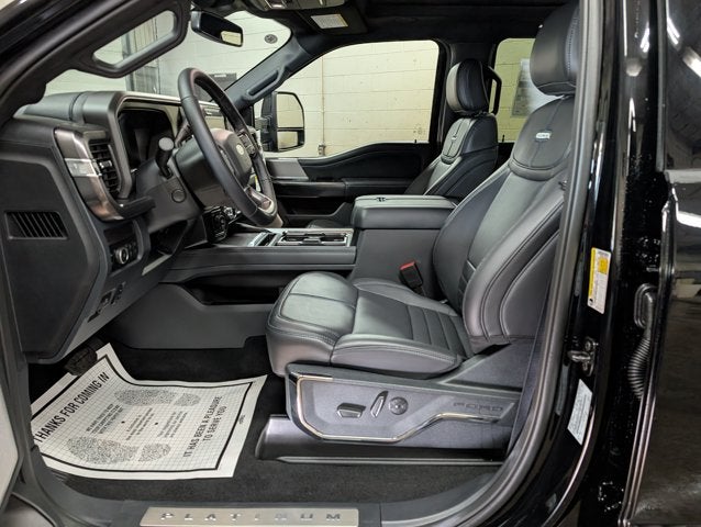 2026 Ford Super Duty F-350 SRW F-350® Platinum®