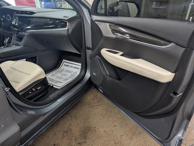 2021 Cadillac XT6 Sport